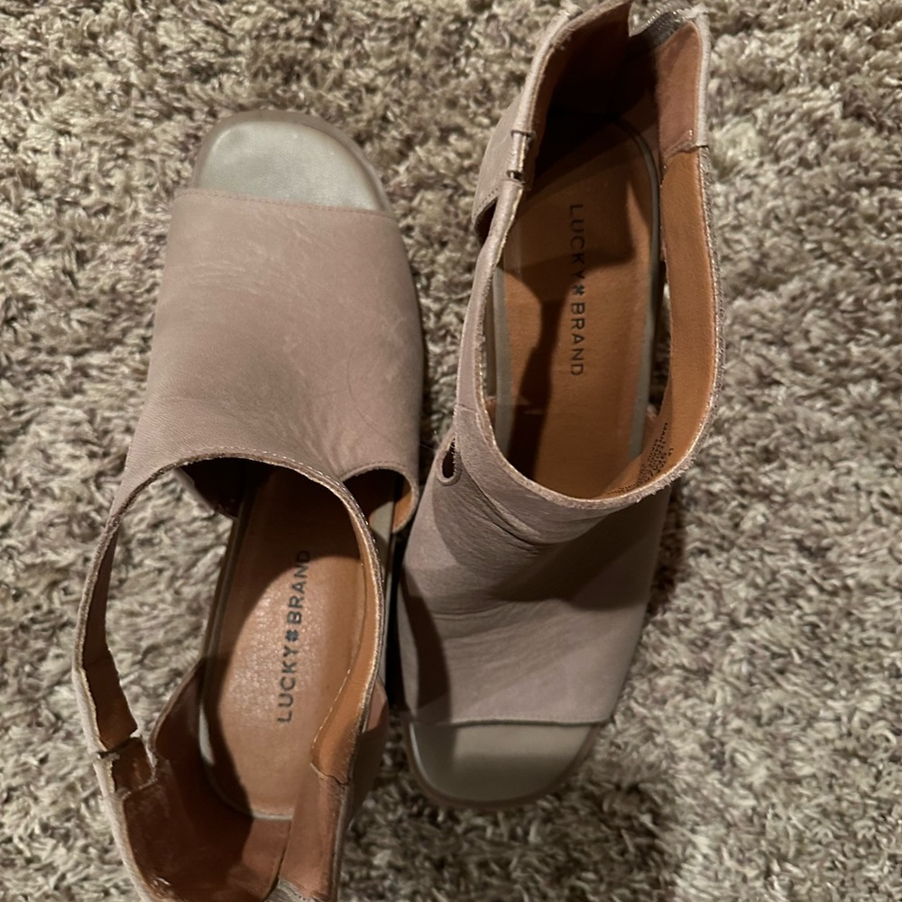 Lucky Brand open toe heeled sandals-  size 9